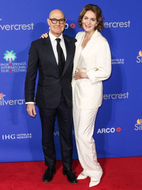 Stanley Tucci ve Felicity Blunt, 3 Ocak 2025 'te Palm Springs Kongre Merkezi' nde düzenlenen 36. Palm Springs Uluslararası Film Festivali Ödülleri 'ne geldiler..