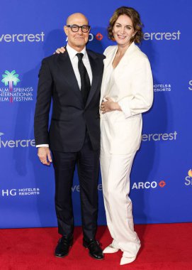 Stanley Tucci ve Felicity Blunt, 3 Ocak 2025 'te Palm Springs Kongre Merkezi' nde düzenlenen 36. Palm Springs Uluslararası Film Festivali Ödülleri 'ne geldiler..