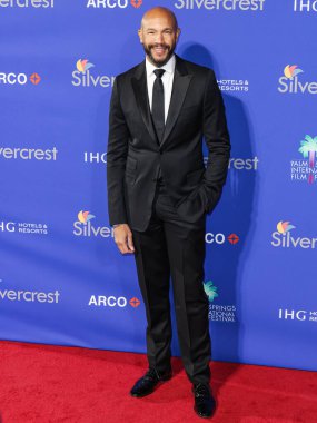 Stephen Bishop 3 Ocak 2025 'te Palm Springs Kongre Merkezi' nde düzenlenen 36. Palm Springs Uluslararası Film Festivali Ödülleri 'ne geldi..