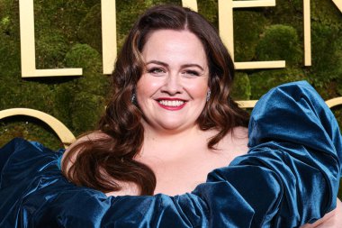 Christian Siriano 'yu giyen Jessica Gunning, 5 Ocak 2025' te Beverly Hilton Oteli 'nde düzenlenen 82.