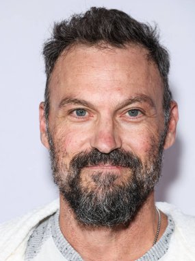 Brian Austin Green Los Angeles Magazine Sunar: 5 Şubat 2025 'te Abbey Food and Bar' da düzenlenen Los Angeles İtfaiye Teşkilatı yararına 'Hollywood Virgin' için Kitap Başlatma Partisi