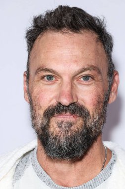 Brian Austin Green Los Angeles Magazine Sunar: 5 Şubat 2025 'te Abbey Food and Bar' da düzenlenen Los Angeles İtfaiye Teşkilatı yararına 'Hollywood Virgin' için Kitap Başlatma Partisi