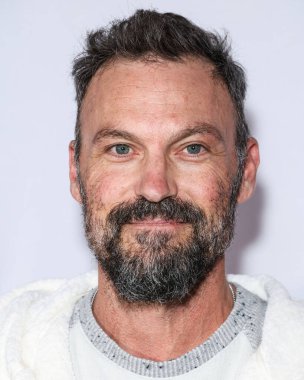 Brian Austin Green Los Angeles Magazine Sunar: 5 Şubat 2025 'te Abbey Food and Bar' da düzenlenen Los Angeles İtfaiye Teşkilatı yararına 'Hollywood Virgin' için Kitap Başlatma Partisi