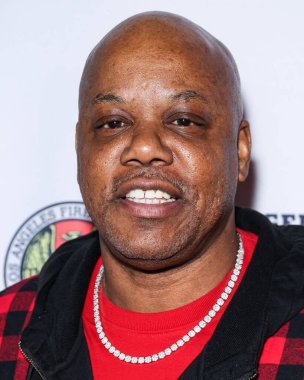 Çok Kısa, Los Angeles Magazine Sunar: 