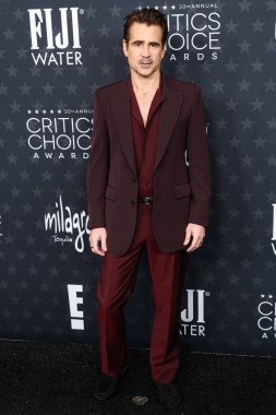 Colin Farrell, 7 Şubat 2025 'te The Barker Hangar' da düzenlenen 30. Yıllık Eleştirmenler Seçimi Ödülleri 'ne geliyor..