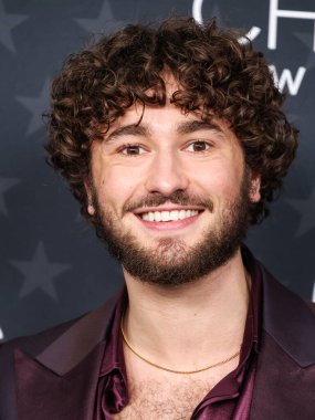 Gabriel LaBelle, 7 Şubat 2025 'te The Barker Hangar' da düzenlenen 30. Yıllık Eleştirmenler Seçimi Ödülleri 'ne geliyor..