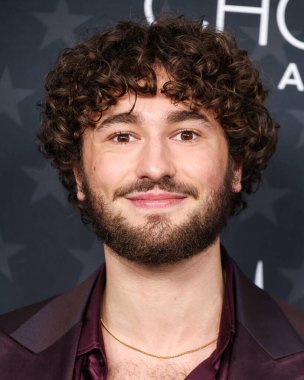 Gabriel LaBelle, 7 Şubat 2025 'te The Barker Hangar' da düzenlenen 30. Yıllık Eleştirmenler Seçimi Ödülleri 'ne geliyor..