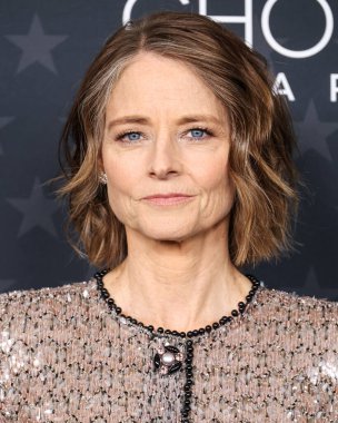 Giorgio Armani Prive elbisesi giyen Jodie Foster, 7 Şubat 2025 'te Santa Monica, Los Angeles, Kaliforniya, ABD' de düzenlenen 30. Yıllık Eleştirmenler Seçimi Hangarı 'na geldi.. 
