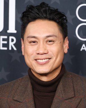 Jon M. Chu, 7 Şubat 2025 'te Santa Monica, Los Angeles, Kaliforniya' da düzenlenen Barker Hangar 'da düzenlenen 30. Yıllık Eleştirmenler Seçimi Ödülleri' ne geliyor..