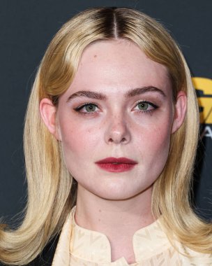 Valentino ve Cartier mücevherlerini takan Elle Fanning, 8 Şubat 2025 'te Beverly Hills, Los Angeles, Kaliforniya, ABD' deki Beverly Hilton Oteli 'nde düzenlenen 77.. 