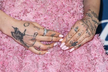 Ariana Grande Butera, Arlington Tiyatrosu 'nda düzenlenen 40. Santa Barbara Uluslararası Film Festivali sırasında 9 Şubat 2025' te ABD 'nin Kaliforniya eyaletinin Santa Barbara kentinde Virtuosos Ödülüne layık görüldü..