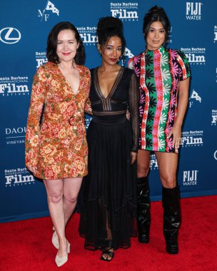 Bel Delia, Noree Victoria ve Jessica Damouni, Arlington Tiyatrosu 'nda düzenlenen 40. Santa Barbara Uluslararası Film Festivali sırasında 9 Şubat 2025' te ABD 'nin Kaliforniya eyaletinin Santa Barbara kentinde Virtuosos Ödülüne geldiler..