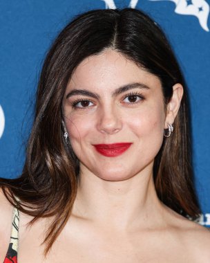 Monica Barbaro, Arlington Tiyatrosu 'nda düzenlenen 40. Santa Barbara Uluslararası Film Festivali sırasında 9 Şubat 2025' te ABD 'nin Kaliforniya eyaletinin Santa Barbara kentinde Virtuosos Ödülü' ne ulaştı..