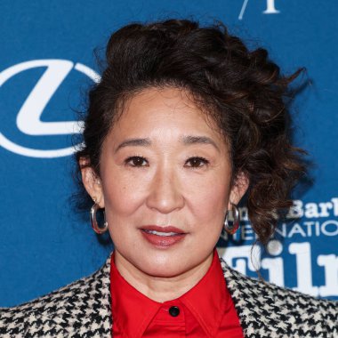 Sandra Oh, Arlington Tiyatrosu 'nda düzenlenen 40. Santa Barbara Uluslararası Film Festivali sırasında 9 Şubat 2025' te ABD 'nin Kaliforniya eyaletinin Santa Barbara şehrinde Virtuosos Ödülü' ne layık görüldü..