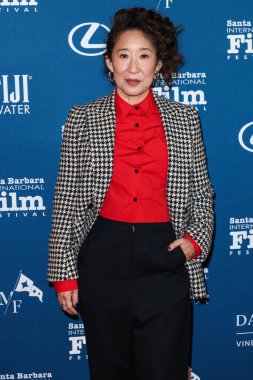 Sandra Oh, Arlington Tiyatrosu 'nda düzenlenen 40. Santa Barbara Uluslararası Film Festivali sırasında 9 Şubat 2025' te ABD 'nin Kaliforniya eyaletinin Santa Barbara şehrinde Virtuosos Ödülü' ne layık görüldü..