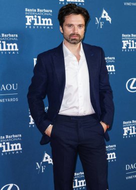 Sebastian Stan, Arlington Tiyatrosu 'nda düzenlenen 40. Santa Barbara Uluslararası Film Festivali sırasında 9 Şubat 2025' te ABD 'nin Kaliforniya eyaletinin Santa Barbara kentinde Virtuosos Ödülüne layık görüldü..