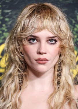 Sophie Thatcher, Paramount + With Showtime 'ın 