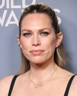 Erin Foster, 15 Şubat 2025 'te Beverly Hilton Hotel' de düzenlenen 77. geleneksel Yazarlar Derneği Los Angeles Töreni 2025 'e geliyor..