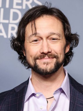 Joseph Gordon-Levitt, 15 Şubat 2025 'te Beverly Hilton Oteli' nde düzenlenen 77. geleneksel Yazarlar Derneği Los Angeles Ödül Töreni 'ne geliyor..