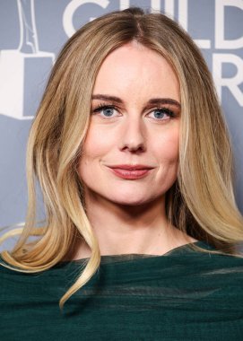 Justine Lupe, 15 Şubat 2025 'te Beverly Hilton Oteli' nde düzenlenen 77. geleneksel Yazarlar Derneği Los Angeles Ödül Töreni 'ne geliyor..