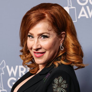 Lisa Ann Walter, Beverly Hilton Oteli 'nde 15 Şubat 2025' te Beverly Hills, Los Angeles, Kaliforniya, ABD 'de düzenlenen 77. yıllık Yazarlar Derneği Ödül Töreni' ne geliyor..