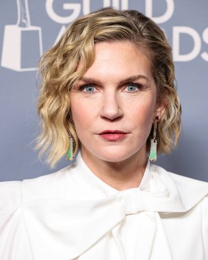 Rhea Seehorn, 15 Şubat 2025 'te Beverly Hilton Oteli' nde düzenlenen 77. geleneksel Yazarlar Loncası Ödül Töreni 'ne geliyor..