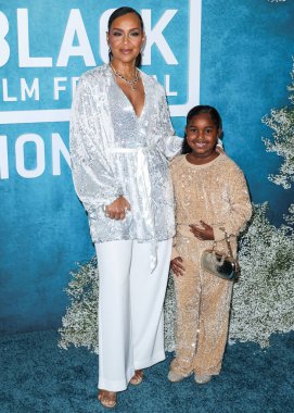 LisaRaye McCoy ve kızı Bella Rae, 17 Şubat 2025 'te Los Angeles, Kaliforniya, ABD' de düzenlenen SLS Hotel, Beverly Hills 'de düzenlenen 7. Geleneksel Amerikan Siyah Film Festivali' ne (ABFF) geldiler..