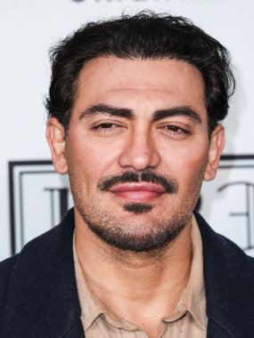 Alexander Wraith, 19 Şubat 2025 'te Hollywood, Los Angeles, Kaliforniya, ABD' de Harmony Gold Theater 'da düzenlenen Paramount + Series' 1923 sezonunun Los Angeles prömiyerine geldi.. 