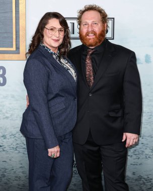 Heather Konowal ve Brian Konowal 19 Şubat 2025 'te Hollywood, Los Angeles, Kaliforniya, ABD' de Harmony Gold Theater 'da düzenlenen Paramount + Series' 1923 sezonunun Los Angeles Premiere 'ine geldiler.. 