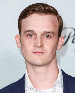 Justin Stella, 19 Şubat 2025 'te Hollywood, Los Angeles, Kaliforniya, ABD' de Harmony Gold Tiyatrosu 'nda düzenlenen Paramount + Series' 1923 sezonunun Los Angeles prömiyerine geldi..   
