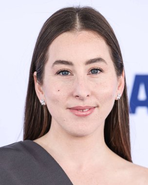 Louis Vuitton 'u giyen Alana Haim, 22 Şubat 2025' te Santa Monica Plajı 'nda düzenlenen 40. Yıllık Bağımsız Ruh Ödülleri' ne ulaştı..        