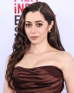 Danielle Frankel elbisesi ve Nouvel Heritage mücevheri giyen Cristin Milioti, 22 Şubat 2025 'te Santa Monica Plajı' nda düzenlenen 40. Yıllık Bağımsız Film Ödülleri 'ne ulaştı..  