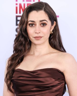 Danielle Frankel elbisesi ve Nouvel Heritage mücevheri giyen Cristin Milioti, 22 Şubat 2025 'te Santa Monica Plajı' nda düzenlenen 40. Yıllık Bağımsız Film Ödülleri 'ne ulaştı..  