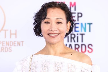 Joan Chen, 22 Şubat 2025 'te Santa Monica Plajı' nda düzenlenen 40. Yıllık Bağımsız Ruh Ödülleri 'ne ulaştı..