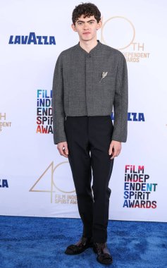 Dior Mens giyen Joe Locke, 22 Şubat 2025 'te Santa Monica Plajı' nda düzenlenen 40. Yıllık Bağımsız Film Ödülleri 'ne ulaştı.. 