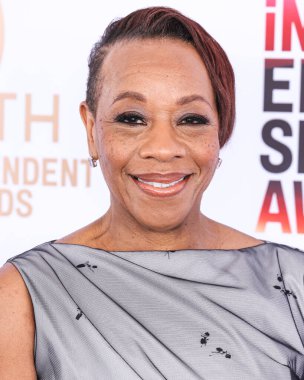 Antonio Marras 'ı giyen Marianne Jean-Baptiste, 22 Şubat 2025' te Santa Monica Plajı 'nda düzenlenen 40. Yıllık Bağımsız Ruh Ödülleri' ne ulaştı.. 