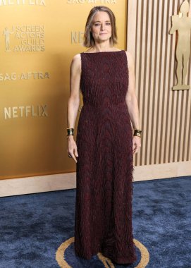 Gucci giyinen Jodie Foster, 23 Şubat 2025 'te ABD' nin Kaliforniya eyaletinin Los Angeles kentinde düzenlenen Shrine Konser Salonu ve Fuar Salonu 'nda düzenlenen 31..     