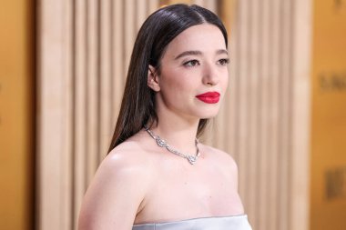 Louis Vuitton 'u giyen Mikey Madison, 23 Şubat 2025' te ABD 'nin Kaliforniya eyaletinin Los Angeles kentinde düzenlenen Shrine Konser Salonu ve Fuar Salonu' nda düzenlenen 31..