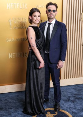 Sosie Bacon ve Scoot McNairy, 23 Şubat 2025 'te ABD' nin Kaliforniya eyaletinin Los Angeles kentindeki Shrine Auditorium ve Expo Hall 'da düzenlenen 31..