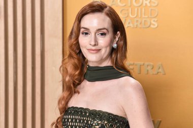 Elie Saab elbisesi ve Mikimoto mücevheri giyen Leighton Meester, 23 Şubat 2025 'te Los Angeles, Kaliforniya, ABD' deki Shrine Oditoryum ve Fuar Salonu 'nda düzenlenen 31..