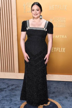 Gucci giyen Lily Gladstone, 23 Şubat 2025 'te ABD' nin Kaliforniya eyaletinin Los Angeles kentinde düzenlenen Shrine Konser Salonu ve Fuar Salonu 'nda düzenlenen 31..