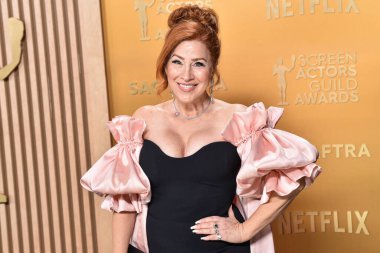 Lisa Ann Walter Greta Constantine elbisesi, Tyler Ellis debriyajı ve Hassanzade mücevheri giyerek 23 Şubat 2025 'te Los Angeles, Kaliforniya, ABD' deki Shrine Auditorium ve Expo Hall 'da düzenlenen 31.