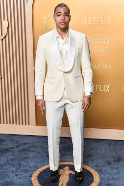 Brioni 'yi giyen Nicholas Duvernay, 23 Şubat 2025' te ABD 'nin Kaliforniya eyaletinin Los Angeles kentinde düzenlenen Shrine Konser Salonu ve Fuar Salonu' nda düzenlenen 31..