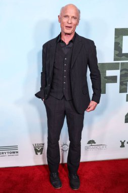 Ed Harris, Briarcliff Entertainment 'in 