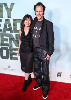 Kim Vignola ve Ray Maiello, Briarcliff Entertainment 'in 