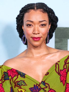 Sonequa Martin-Green, Briarcliff Entertainment 'in 