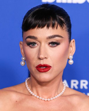 Katy Perry, Mavi Köken 'in Yeni Shepard roketiyle sadece kadınlardan oluşan mavi bir uçakla uzaya gidecek. Inglewood, LOS ANGELES, CALIFORNIA, ABD - 06 Mart: Amerikalı şarkıcı, söz yazarı ve TV kişisi Katy Perry        