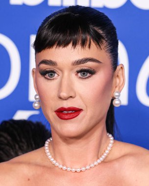 Katy Perry, Mavi Köken 'in Yeni Shepard roketiyle sadece kadınlardan oluşan mavi bir uçakla uzaya gidecek. Inglewood, LOS ANGELES, CALIFORNIA, ABD - 06 Mart: Amerikalı şarkıcı, söz yazarı ve TV kişisi Katy Perry        