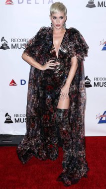 Katy Perry, Mavi Köken 'in Yeni Shepard roketiyle sadece kadınlardan oluşan mavi bir uçakla uzaya gidecek. LOS ANGELES, CALIFORNIA, ABD - 08 Şubat: Amerikalı şarkıcı, söz yazarı