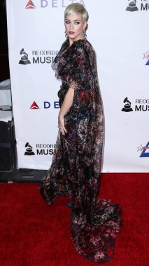 (Katy Perry, Mavi Köken 'in Yeni Shepard roketi ile sadece kadınlardan oluşan Mavi Köken uçuşu ile uzaya gidecek. LOS ANGELES, CALIFORNIA, ABD - Şubat 08: Amerikalı şarkıcı, söz yazarı ve TV kişisi Katy Perry 2019 MusiCare Person 'a geldi.